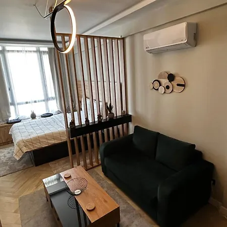 Spaces Thessalonique